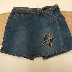 Lisa.Dee Shorts With Wrap Around Front Panel